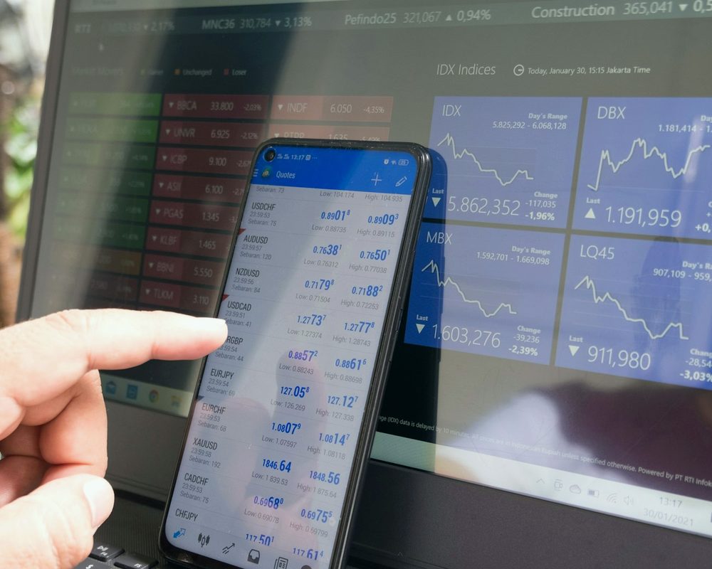 Laptop with data on screen, pick a plan